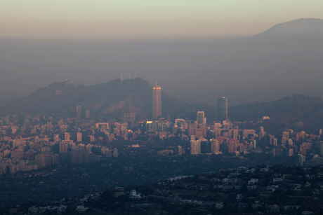 Decretan alerta ambiental para este martes en Santiago Decretan alerta ambiental para este martes en Santiago