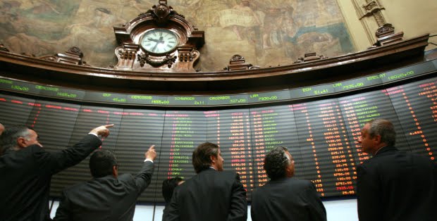 Bolsa de Santiago baja 1,29 % arrastrada por malos resultados de eléctricas Bolsa de Santiago baja 1,29 % arrastrada por malos resultados de eléctricas
