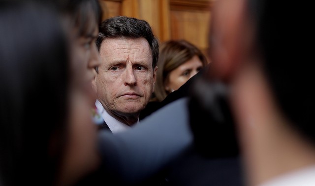 Andrade y Pizarro critican salida del timonel de RN de reunión en La Moneda por salario mínimo Andrade y Pizarro critican salida del timonel de RN de reunión en La Moneda por salario mínimo