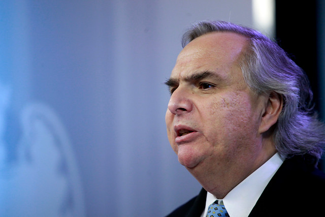 Gobierno está preocupado por “violencia” en La Araucanía pero descarta estado de excepción solicitado por agricultores Gobierno está preocupado por