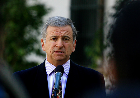 La Moneda asume fracaso en la reforma tributaria y manda nuevo proyecto para alcanzar acuerdos La Moneda asume fracaso en la reforma tributaria y manda nuevo proyecto para alcanzar acuerdos