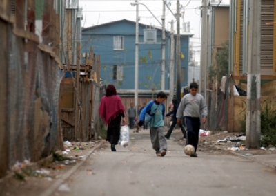 ¿Sirve clasificar socioeconómicamente a la población en el Chile de hoy? ¿Sirve clasificar socioeconómicamente a la población en el Chile de hoy?