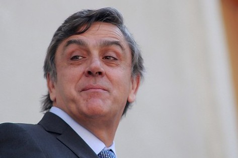 Longueira se niega a hacer pública carta enviada por la Asociación de Bancos Longueira se niega a hacer pública carta enviada por la Asociación de Bancos
