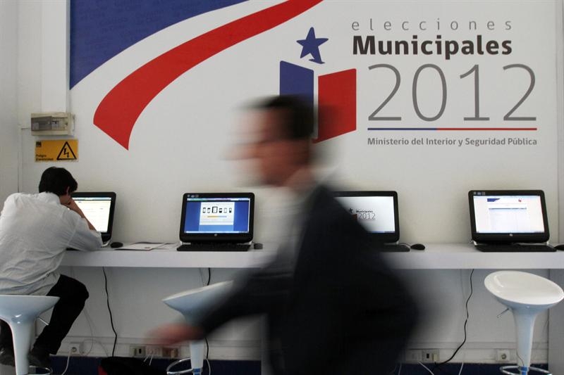 Cuatro días antes de las municipales Interior no habría tenido listo protocolo para transmitir datos Cuatro días antes de las municipales Interior no habría tenido listo protocolo para transmitir datos