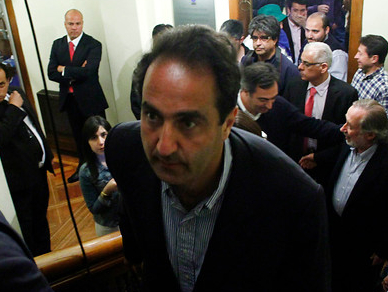 Zalaquett pierde en Santiago y arrastra a La Moneda en compleja derrota para la derecha Zalaquett pierde en Santiago y arrastra a La Moneda en compleja derrota para la derecha