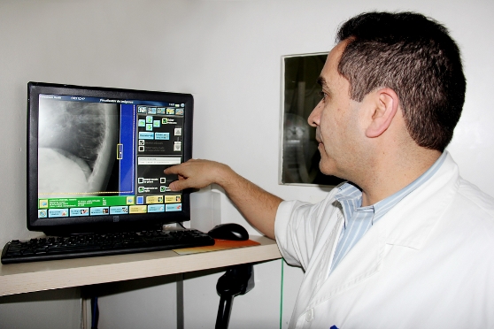 Hospital del Profesor optimiza su gestión con radiología digital de Carestream Hospital del Profesor optimiza su gestión con radiología digital de Carestream