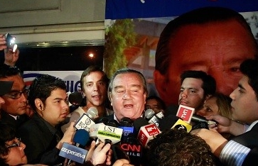 El comentado brindis electoral en el Ministerio del Interior por la derrota de Labbé El comentado brindis electoral en el Ministerio del Interior por la derrota de Labbé