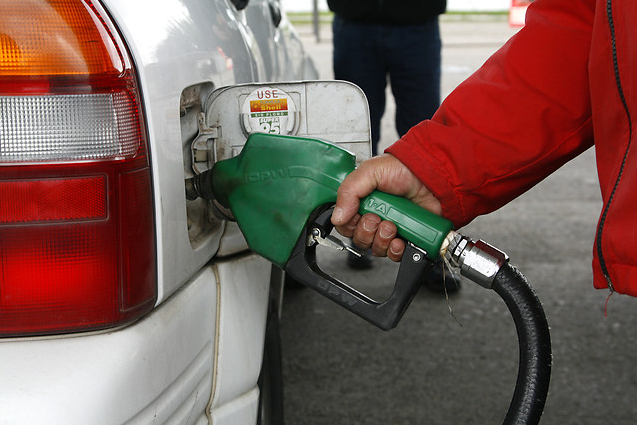 Econsult: Precio promedio de gasolinas se incrementaría marginalmente a partir del 17 de enero Econsult: Precio promedio de gasolinas se incrementaría marginalmente a partir del 17 de enero