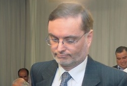 Declaración patrimonial de Julio Pereira incluía acciones por más de $39 millones en Ripley Declaración patrimonial de Julio Pereira incluía acciones por más de $39 millones en Ripley