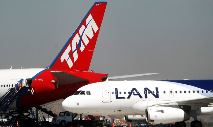 Bolivia desautoriza a aerolíneas Lan y Tam para operar en el país por no renovar licencias
