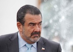 Todo el poder de Andrónico Luksic contra el tuitero que lo parodió Todo el poder de Andrónico Luksic contra el tuitero que lo parodió