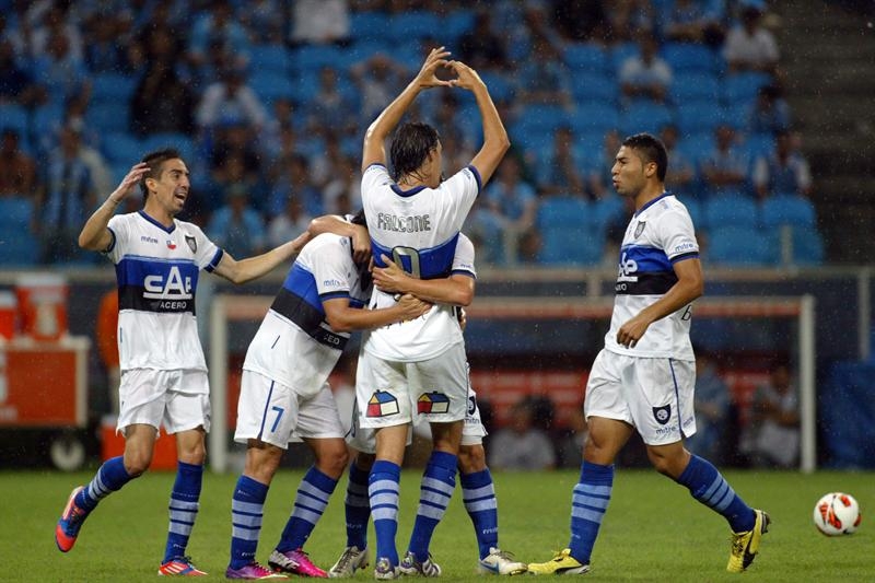 Huachipato consiguió histórico triunfo sobre Gremio en Brasil por la Copa Libertadores Huachipato consiguió histórico triunfo sobre Gremio en Brasil por la Copa Libertadores