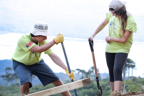 Con éxito finalizan trabajos voluntarios de 250  jóvenes del INJUV en parques nacionales