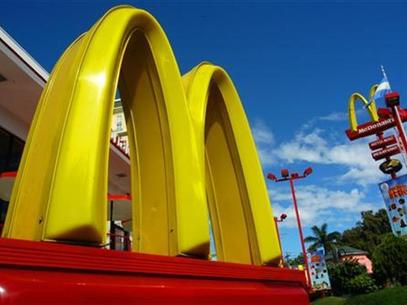 Madre demanda a McDonald's después de que su hijo se tragara un condón que halló en la zona de juegos