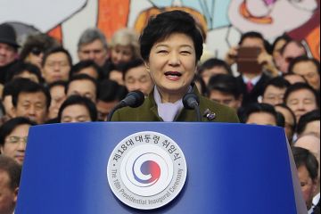 Seúl acoge de nuevo una gran protesta para pedir la dimisión de su presidenta por 