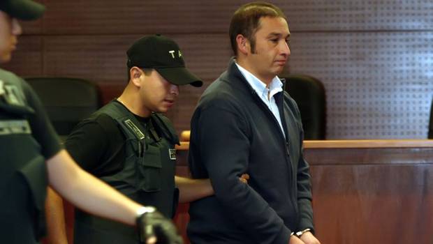 Las crudas pruebas que terminaron por condenar al ejecutivo del Banco Central por violación reiterada de sus tres hijas Las crudas pruebas que terminaron por condenar al ejecutivo del Banco Central por violación reiterada de sus tres hijas
