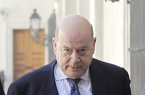 Insulza habría desechado opción senatorial tras anuncio de que terminará su mandato en la OEA Insulza habría desechado opción senatorial tras anuncio de que terminará su mandato en la OEA