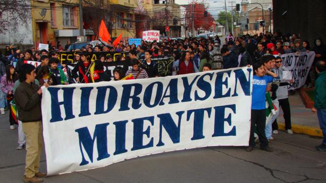 Líderes sociales presentan recurso que busca invalidar RCA de proyecto HidroAysén Líderes sociales presentan recurso que busca invalidar RCA de proyecto HidroAysén