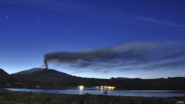 Plan de evacuación por volcán Copahue se retrasa por negativa de habitantes de abandonar sus casas Plan de evacuación por volcán Copahue se retrasa por negativa de habitantes de abandonar sus casas