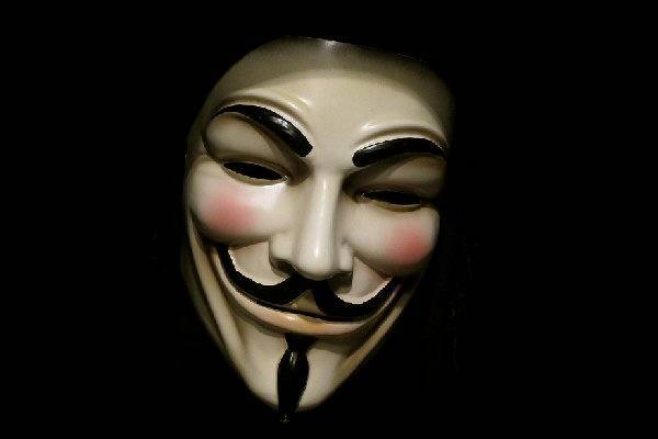 Los hackers chilenos de Anonymous cuentan cómo es la lucha social en la web Los hackers chilenos de Anonymous cuentan cómo es la lucha social en la web