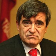 Escalona: “ Estoy cansado de que los que nunca aportan nada para definir el rumbo estratégico, se aprovechen para denostarme” Escalona: “ Estoy cansado de que los que nunca aportan nada para definir el rumbo estratégico, se aprovechen para denostarme”