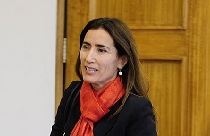 Ministra del Medio Ambiente: «No hay ninguna inconsistencia entre no firmar Escazú y traer la COP25 a Chile» Ministra del Medio Ambiente: