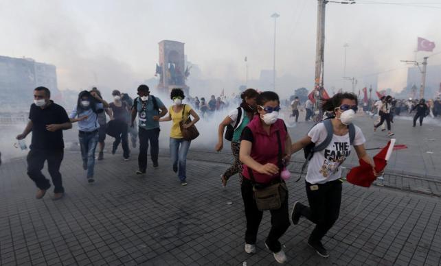 Gobierno turco cede y no impondrá sus planes sobre parque Gezi