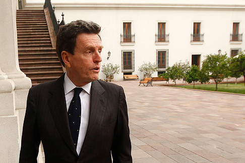 Carlos Larraín afirma que “el gobierno se las arregla para ayudarnos a perder las elecciones” y apunta contra el manejo presupuestario Carlos Larraín afirma que