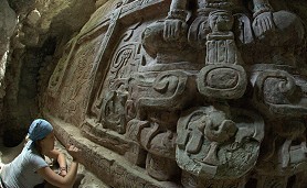 Hallan espectacular friso maya en Guatemala Hallan espectacular friso maya en Guatemala