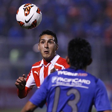 La UC goleó a Emelec y sacó buena ventaja para clasificar en Copa Sudamericana La UC goleó a Emelec y sacó buena ventaja para clasificar en Copa Sudamericana
