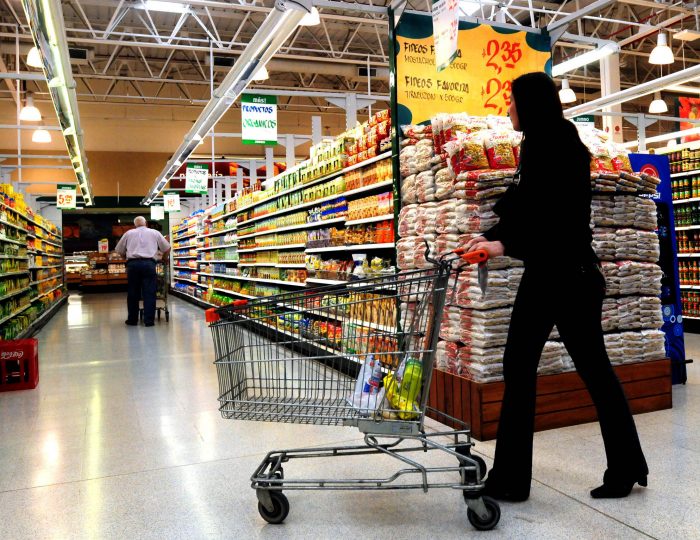 Gobierno recomendó a supermercados mantener precios: Decisión generó disputas con proveedores Gobierno recomendó a supermercados mantener precios: Decisión generó disputas con proveedores