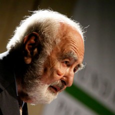 “Edwards presionó a Estados Unidos por un Golpe Militar, incluso antes de que Allende pusiera un pie en La Moneda” “Edwards presionó a Estados Unidos por un Golpe Militar, incluso antes de que Allende pusiera un pie en La Moneda”