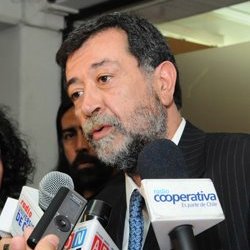 Hombre clave del PS viaja a la VIII Región Costa a estudiar situación de Escalona Hombre clave del PS viaja a la VIII Región Costa a estudiar situación de Escalona