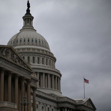 Senado de EEUU retoma negociaciones sobre deuda tras fracaso en Cámara Senado de EEUU retoma negociaciones sobre deuda tras fracaso en Cámara