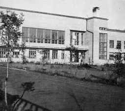 La escuela soviética para los niños de los revolucionarios del mundo La escuela soviética para los niños de los revolucionarios del mundo