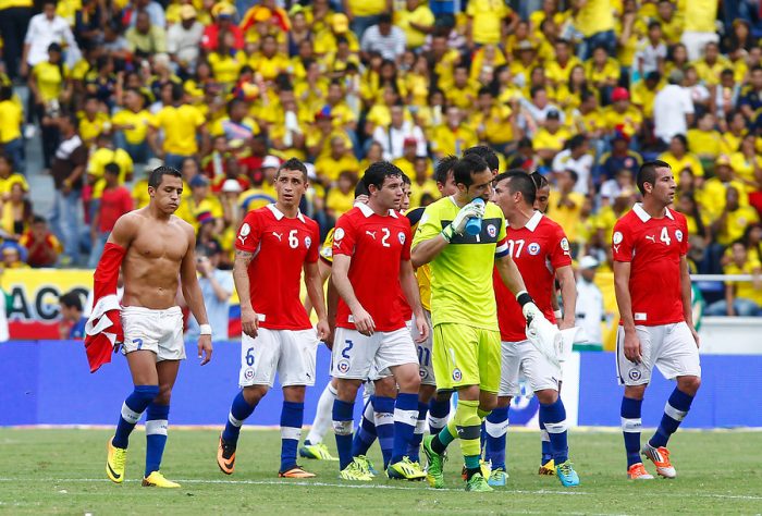 Chile empata 3-3 ante Colombia y clasificación al Mundial se definirá el martes ante Ecuador Chile empata 3-3 ante Colombia y clasificación al Mundial se definirá el martes ante Ecuador