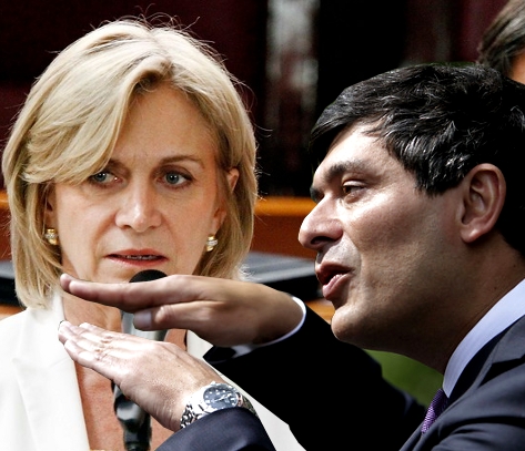 Parisi insiste en que es víctima de “operación política” de los poderosos y Matthei refuerza las denuncias en su contra Parisi insiste en que es víctima de