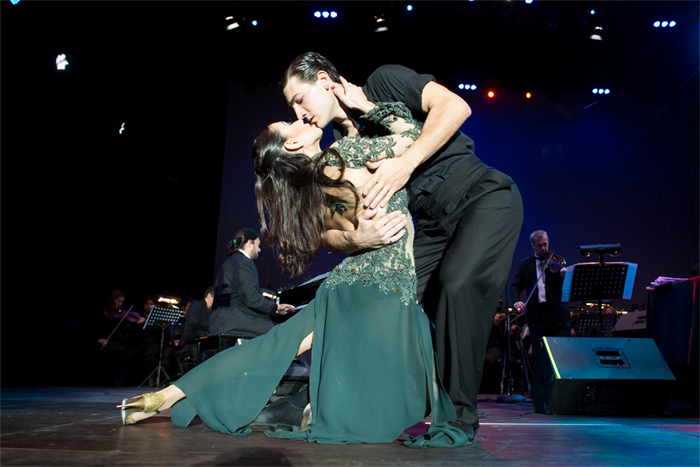 Fotorreportaje: La pasión del tango revolucionó la Plaza de Armas Fotorreportaje: La pasión del tango revolucionó la Plaza de Armas