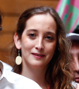 Ignacia Golborne se defiende ante críticas por subsidio: «Es lo que hacen los viejos políticos» Ignacia Golborne se defiende ante críticas por subsidio: