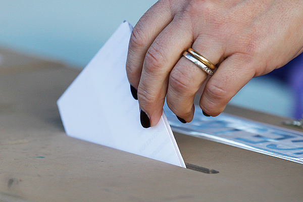 Holanda volverá al sistema de conteo manual de votos por temor a cibertaque ruso