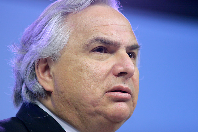 Chadwick dice que renuncia de Longueira es definitiva y la interpreta como fuerte señal de cambio de ciclo político en la UDI Chadwick dice que renuncia de Longueira es definitiva y la interpreta como fuerte señal de cambio de ciclo político en la UDI