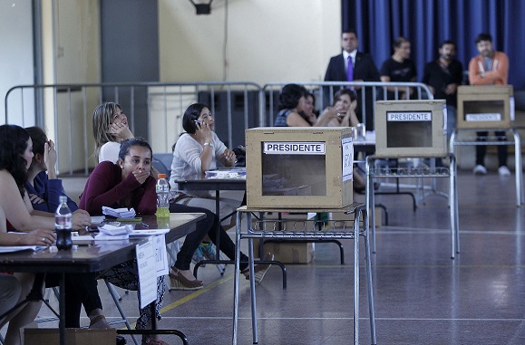 Tesorería pagará mañana a 50 mil vocales de mesa de las primarias presidenciales Tesorería pagará mañana a 50 mil vocales de mesa de las primarias presidenciales