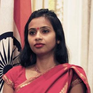 La India confirma que su diplomática abandona Estados Unidos La India confirma que su diplomática abandona Estados Unidos