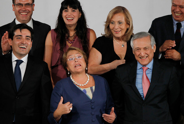 Arde Twitter con anuncio de gabinete: los palos de políticos y parlamentarios en la red social Arde Twitter con anuncio de gabinete: los palos de políticos y parlamentarios en la red social