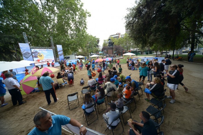 Festival de cine de Chilectra exhibirá 50 películas en funciones gratuitas en barrios de la capital Festival de cine de Chilectra exhibirá 50 películas en funciones gratuitas en barrios de la capital