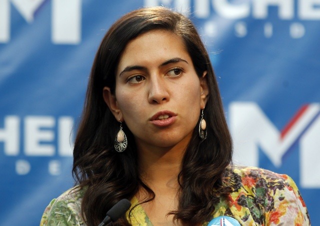 Karina Delfino y subsecretaria de Educación: “Si no va a defender el programa de Bachelet, debería desistir de asumir su cargo” Karina Delfino y subsecretaria de Educación: