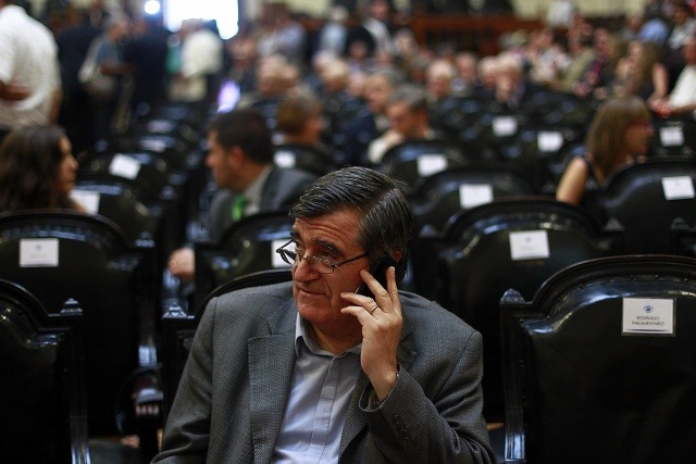 Y no sonaron los teléfonos de Escalona ni de Solari Y no sonaron los teléfonos de Escalona ni de Solari