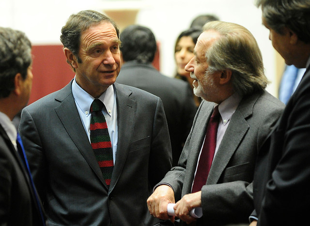 Documento de Hernán Larraín lanza severa crítica a la UDI en la antesala de su Consejo Directivo Ampliado Documento de Hernán Larraín lanza severa crítica a la UDI en la antesala de su Consejo Directivo Ampliado