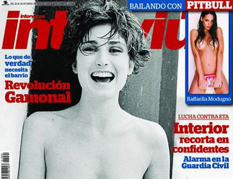 El pasado en topless de la amante de Hollande El pasado en topless de la amante de Hollande