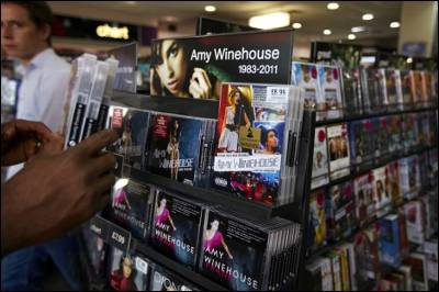El consumo de música online se dobló en 2013 en el Reino Unido, según informe El consumo de música online se dobló en 2013 en el Reino Unido, según informe